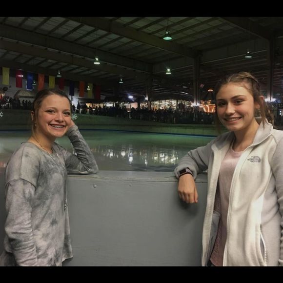 Meet your Posher, Hannah - Picture 1 of 1